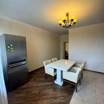 Сучасна нова квартира в парку близько до Аквапарку і центру