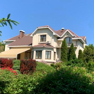 Озерна