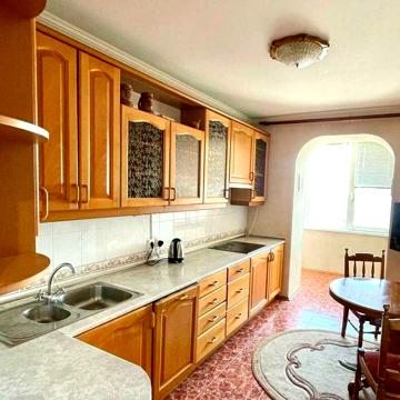 Продаж 3 кімнатної квартири Старонаводницька 6