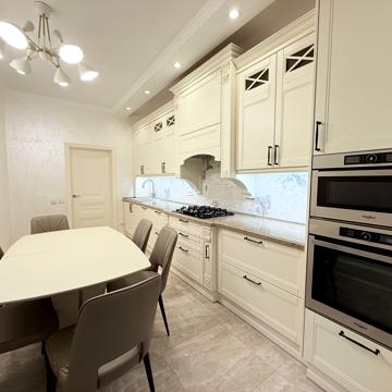 Панаса Мирного вул., 1/2