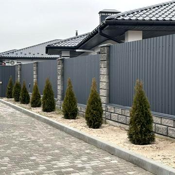 Будинок з ремонтом в котеджному містечку.