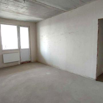 Продам простору 2-кімнатну квартиру на Озерній Рауш 
ID: 33567