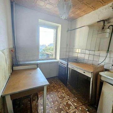 Продам 1-кімнатну квартиру, середній поверх