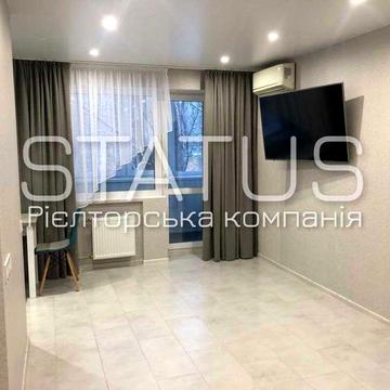 Продаж двокімнатної квартири з ремонтом.