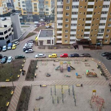 Сергія Данченка вул., 1