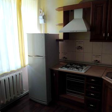 Продам 4-х кімнатну квартиру в центрі з індивідуальним опаленням ЖК Птковський