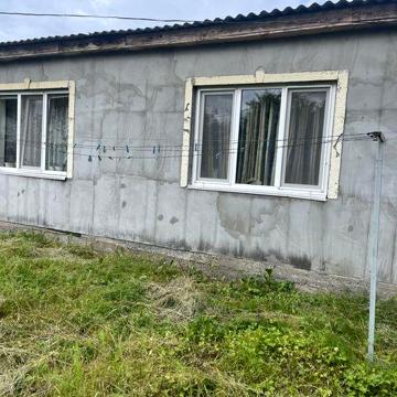 Продам частину будинку з окремим подвірям