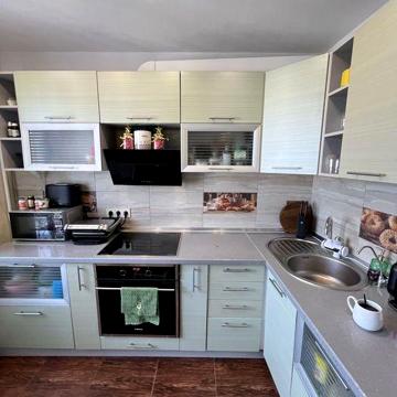 Продаж 3 кімнатної квартири з ремонтом Байкальська Старочумацька