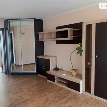 Продаж 3к Квартира вул. Рятувальників