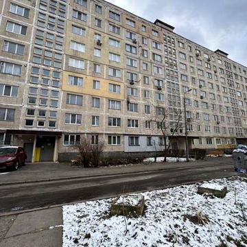Продаж 3-к квартири вул. Олега Мудрика, 25 в Святошинському районі
