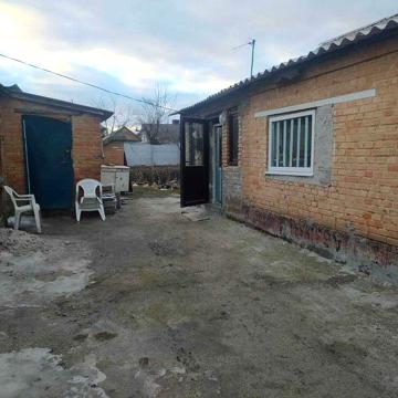 Продам пів будинку на В.Балкі, Матросова 106, ціна 16 тис.$, торг