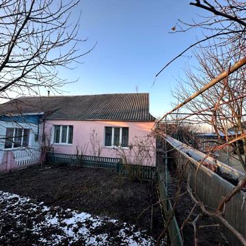 Будинок м. Старокостянтинів ( центр )