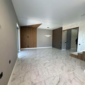 Продаж 4к Дім Яблунська вулиця