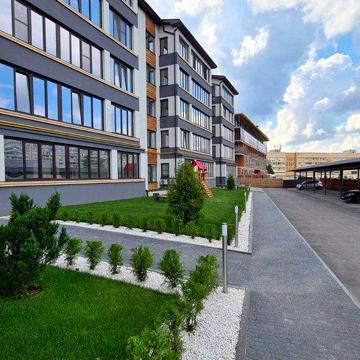 Продам свою 2 комн.квартиру 77 м2 в Новострое м.Студенч.