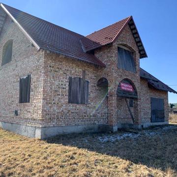 Будинок, ділянка 10соток