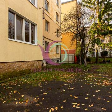 Продаж 2 кімнатна 2 рівнева за вул. К. Левицького