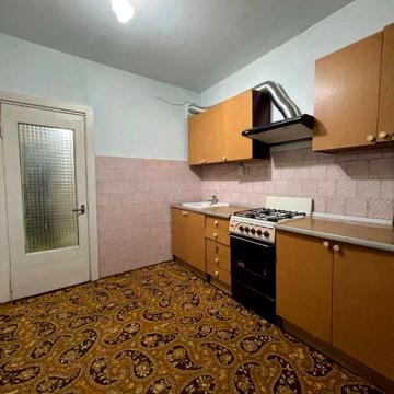 Продам терміново дешево квартри вул.Хоткевича