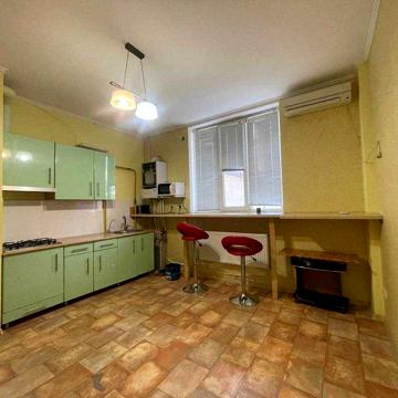 Срочно!Продам 2-х поверхову квартиру в Новобуді ЖК Журавлівський