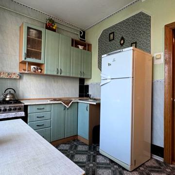 Киїіська, 56