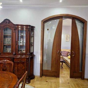 Центр. Продам 3к, 150м2  + паркинг. Дмитриевская,13-а