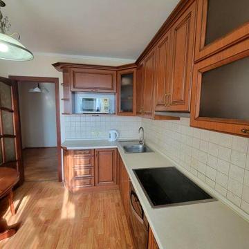 Оренда 3-КІМНАТНА квартира Симиренко, 2В