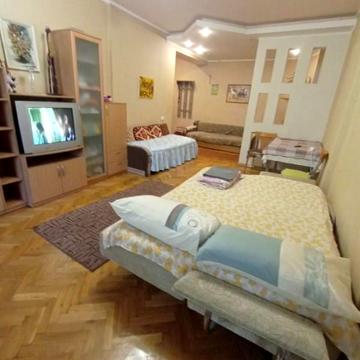 Трехкомнатная квартира на Слобожанском проспекте