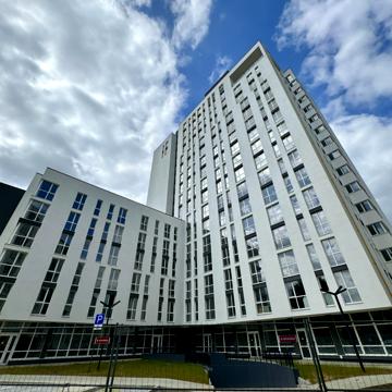 Володимира Великого вул., 10