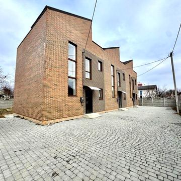 таунхаус з ділянкою на 1.5 сотки, 71 кв. м, 2 кімнати