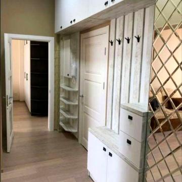 Продам в центре Днепра 2 ком.квартиру, Д.Яворницкого,100