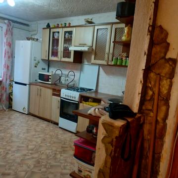 Десантний бульв., 14