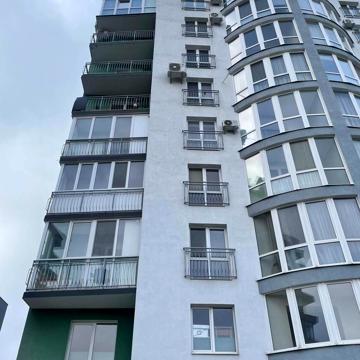 Національної Гвардії вул., 14