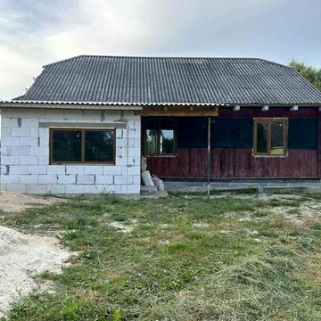 Продаж 3к Дім