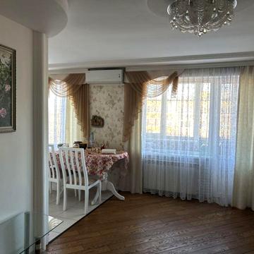 Продажа  3 кімнатної квартири ,місто Пирятин ЖК Олімпійський