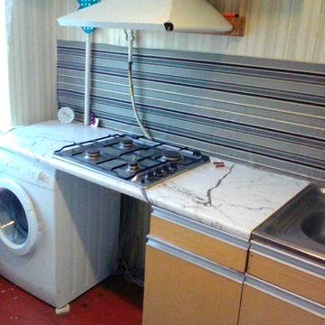 Продам  однокімнатну квартиру в центрі  міста  з інд.опаленням