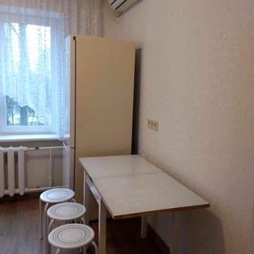 Сдам 2 ком квартиру на Победе 6 район СІЛЬПО капремонт без комиссии