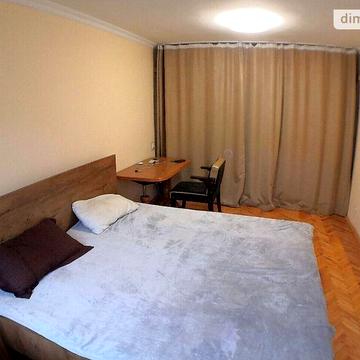 Довгострокова оренда 2к Квартира Антоновича Володимира вулиця