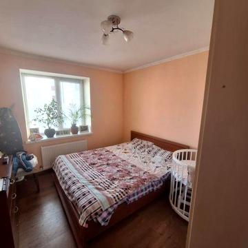 Продаж 3-х кімнатної квартири р-н 5 школи