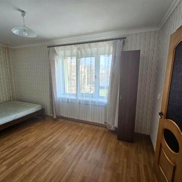 Продам 2-х кім. квартиру по пр.Науки (Гагаріна) з автономним опаленням