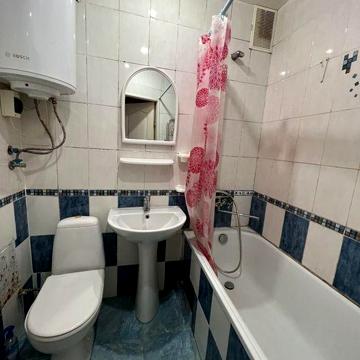 Здам 1к квартиру Центр б.Гвардійський