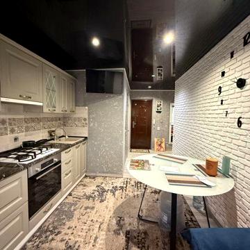 Продам 3-комнатную квартиру на 95-м квартале