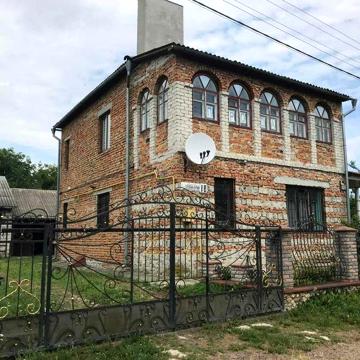 Продається двоповерховий будинок у м. Ланівці, Тернопільська область