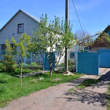Продам новий великий будинок в м. Берестин (м. Красноград)
