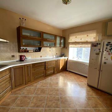 Продам розкішну 4х кім. квартиру в ЦЕНТРІ