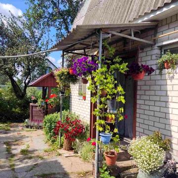 Житловий 2х поверховий будинок в межах міста