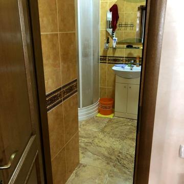Володимира Великого вул., 9а