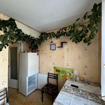 Запорізького Козацтва вул., 13