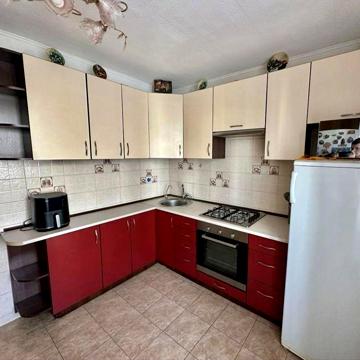 Продаж 5кімнатної квартири на вул. Щурата в районі з свіжим повітрям