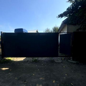 ПРОДАМ житловий будиночок, можна під КОМЕРЦІЮ