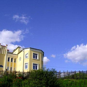 Будинок 3-х поверховий Запитів Львівська область