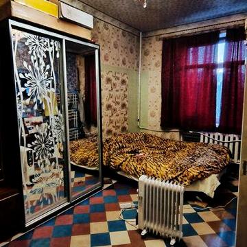 Продається 3 кімнатна квартира.Елітна "Сталінка" на Піонері.